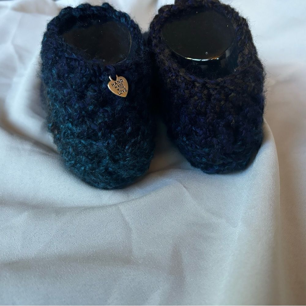 NEW Adult Crocheted Booties Medium - Picture 3 of 6